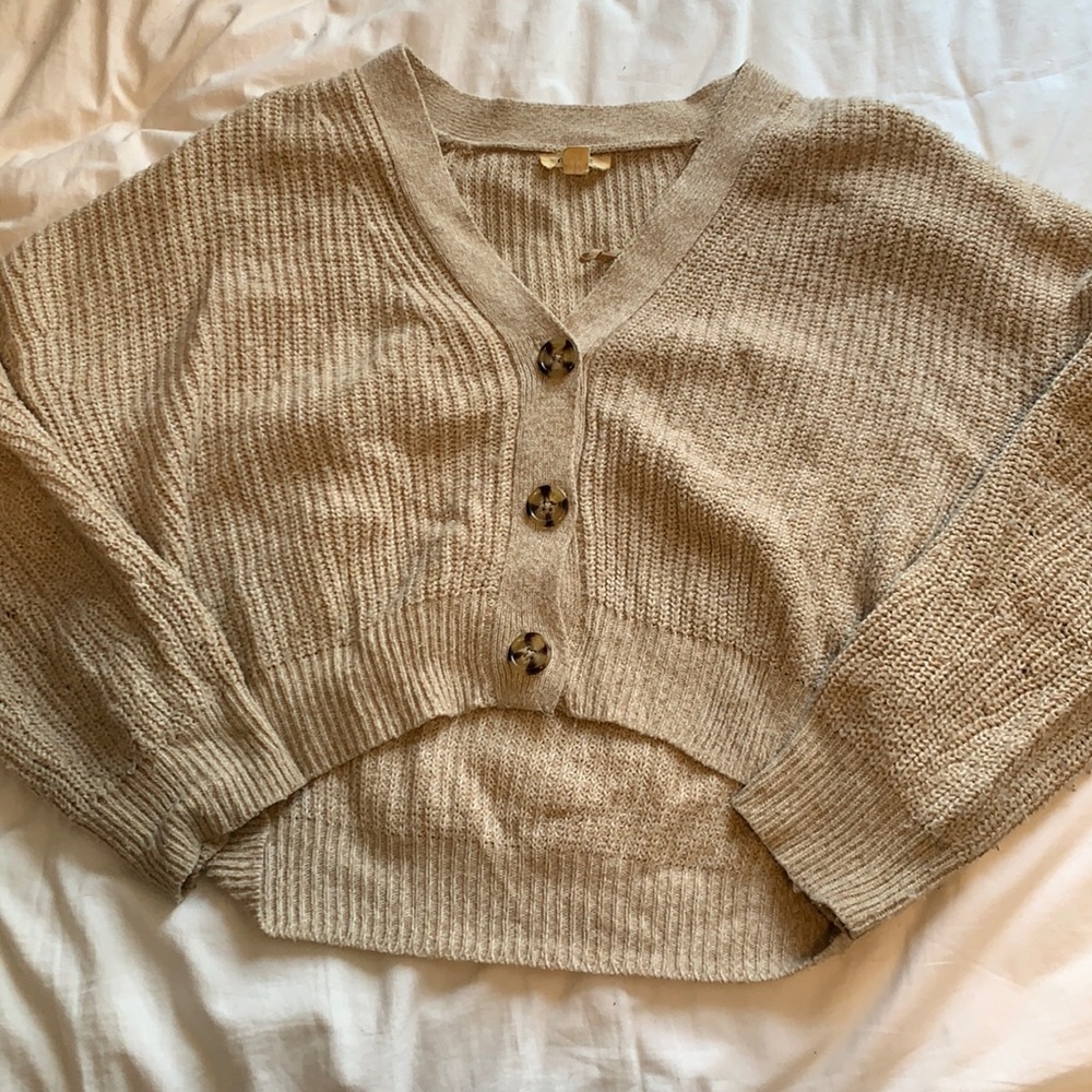 Beige knit button up cropped cardigan